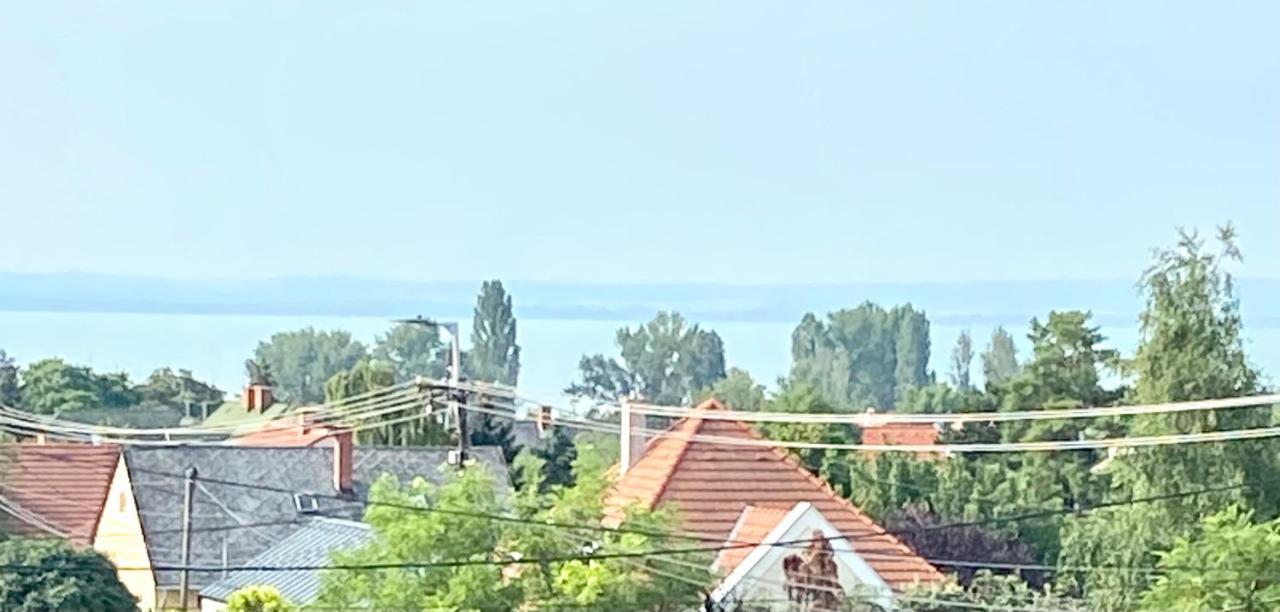 Azur Panorama Apartman Alsóörs 外观 照片